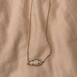 Kendra Scott arrowhead necklace